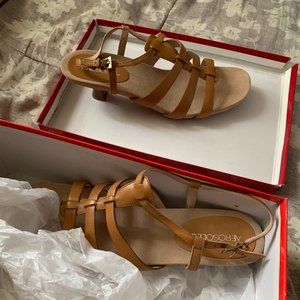 NWT AEROSOLES Strappy Sandals